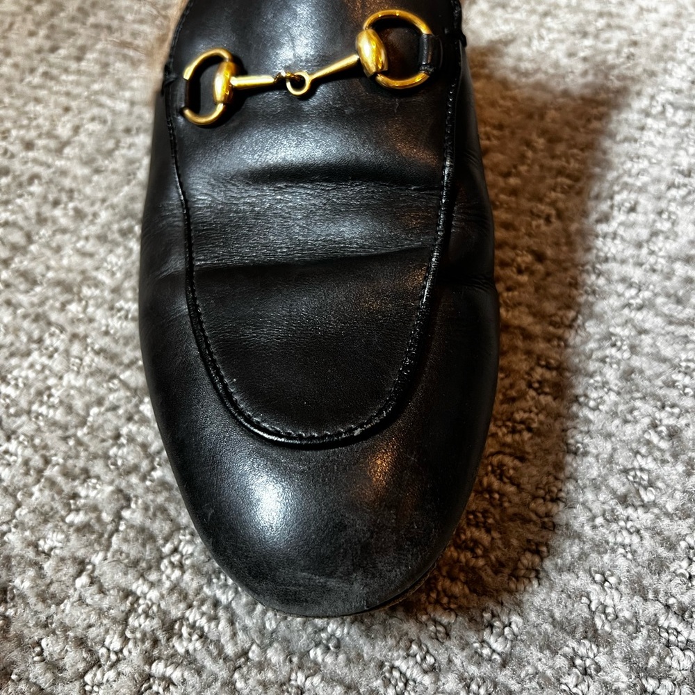 Gucci Princetown Black Leather Loafers with Gold Accents - Picture 4 of 9